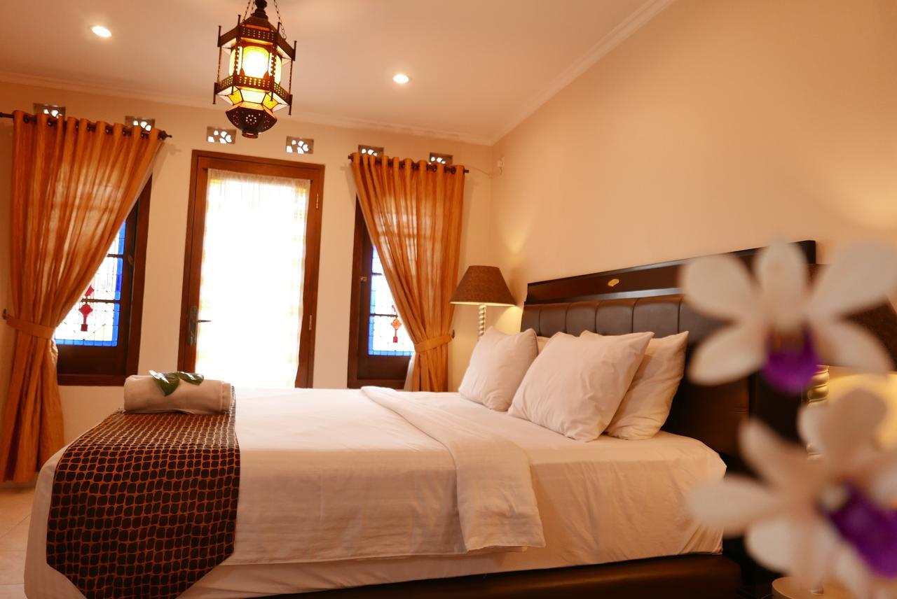 Ciwulan 36 Guest House Bandung Exterior foto